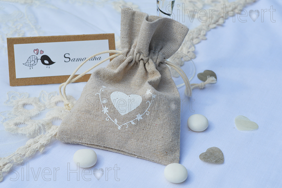 High quality hessian drawstring pouch with white heart and vine motif, 10.5x14.5cm.