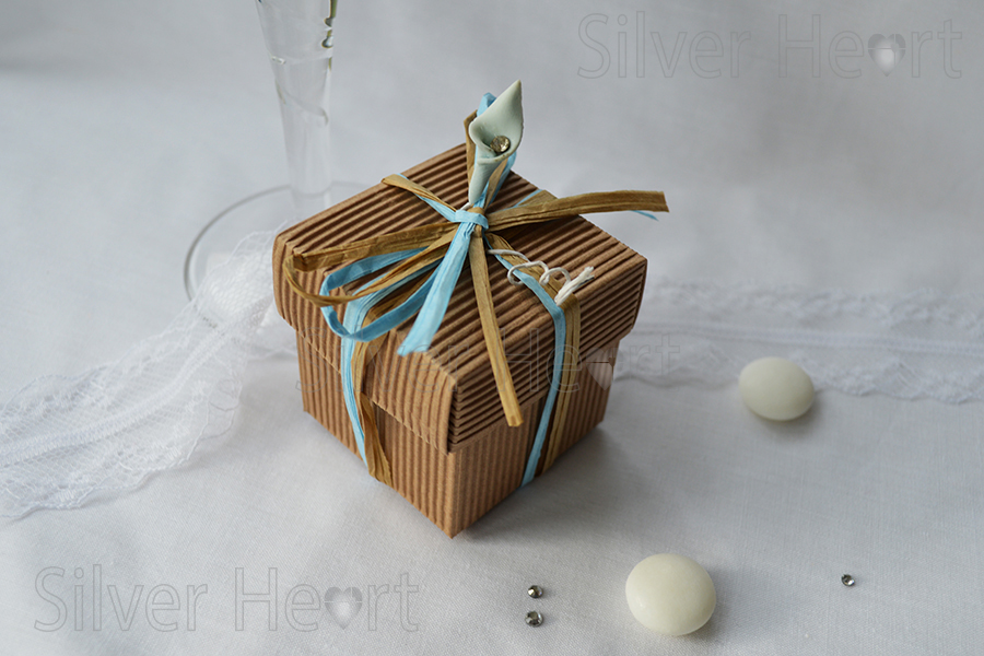 Ribbed Kraft  Box wedding favour/ gift box, made from recycled kraft vintage, shabby chic  look ribbed card 5x5x5cm.
